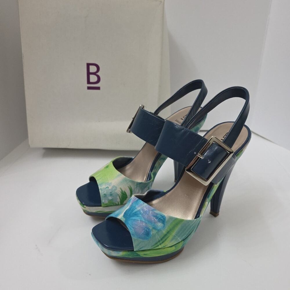 Bakers Women Floral Leather Strappy Platform Heels Sandals Size 7